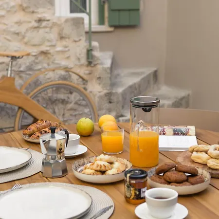 Casa Vindemia 度假居 *